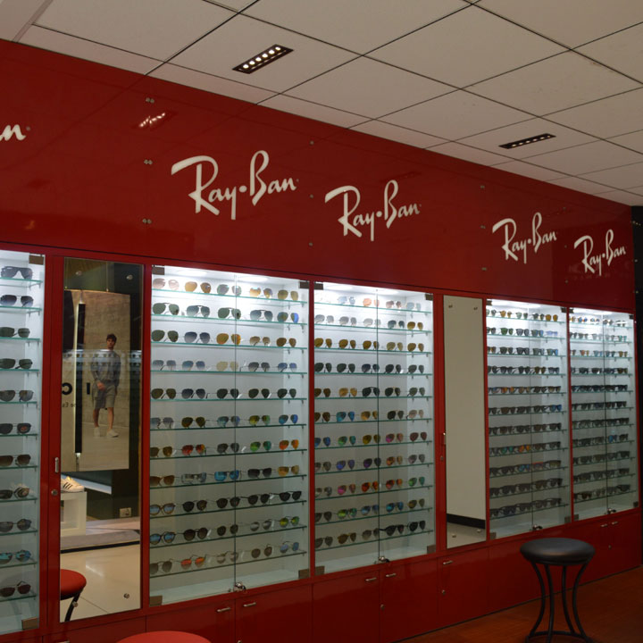 ray ban sunglasses showroom